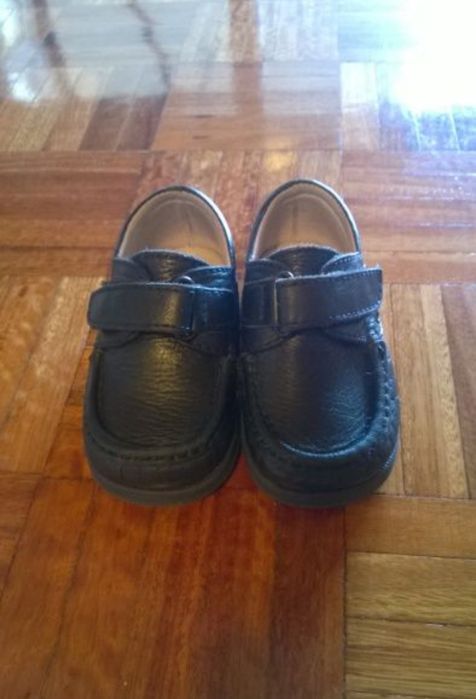 Sapatos de bebé num 20