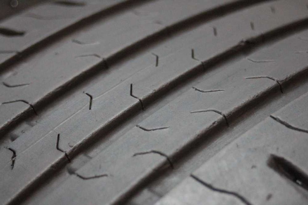 235/60/18 Continental ContiEcoContact 5 235/60 R18