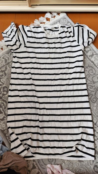 Віддам безкоштовно речі жіночі