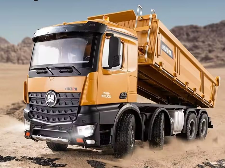 Camião RC basculante 8x4 Huina 1536 4 eixos 12 canais 2,4Ghz