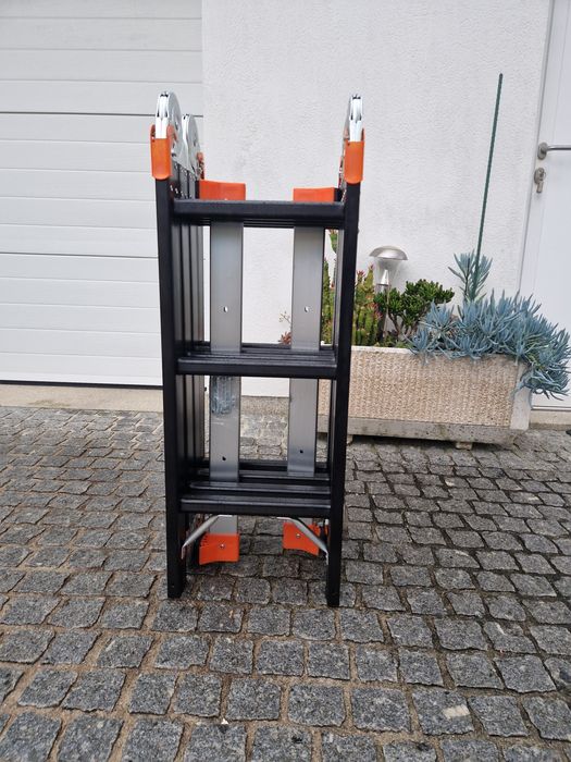 Escada alúminio multifunçoes dobrável