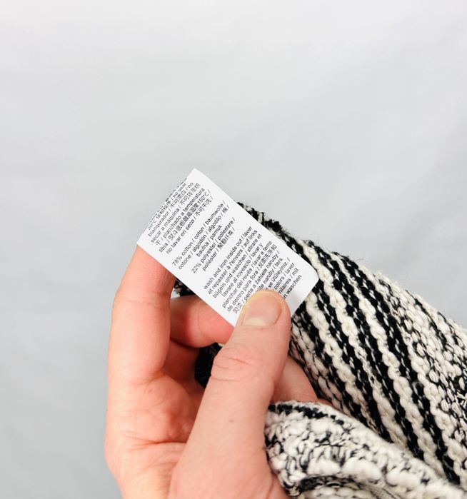 Kremowo-czarna narzutka w paski S 36