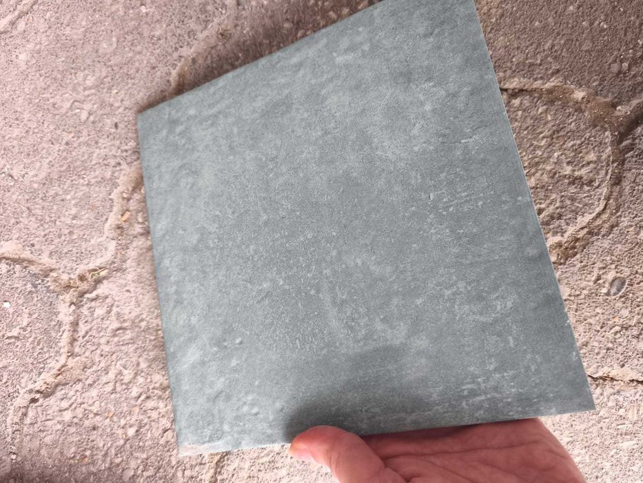 Revestimento "Mainzu" azul 20 × 20 cm – 6 € / m²