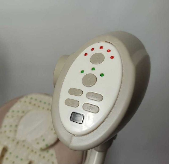 Гойдалка Carrello, з пультом управління.