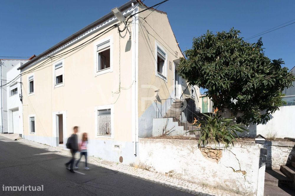 Moradia para remodelar a 3 min do ISCAC