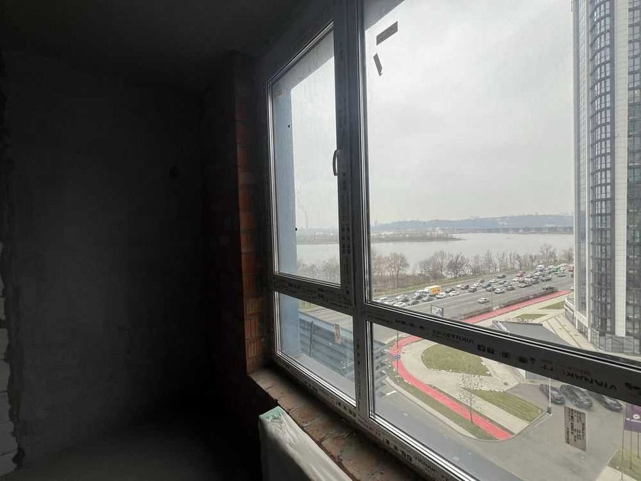 Продам видову  2к квартиру ЖК Берег Дніпра