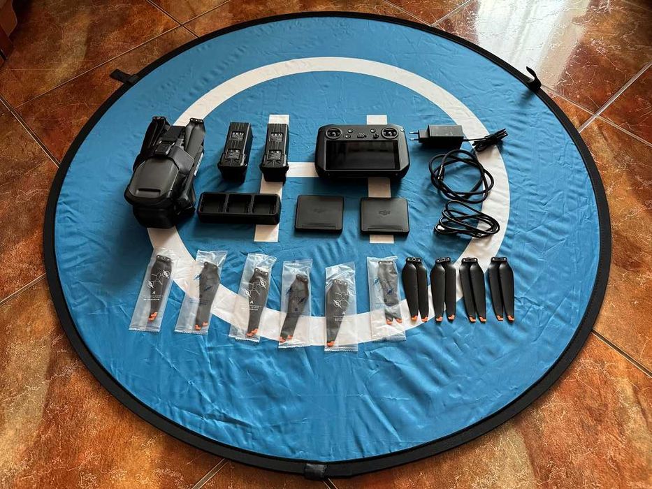 Dron DJI Mavic 3 Cine (stan doskonały, tyko 3 godziny pracy, jak nowy)