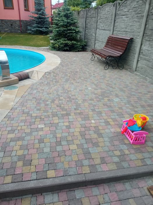 Укладання тротуарної плитки та бруківки (швидко та якісно)