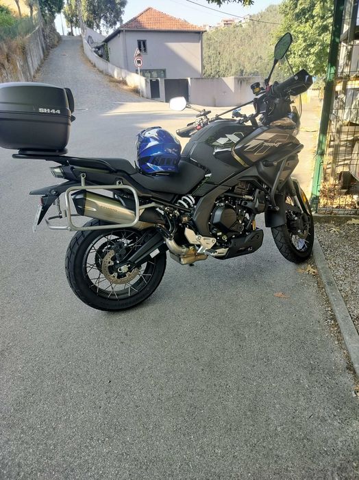 CFmoto 700ADV 2025