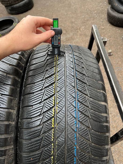 Шины БУ 245 50 R 19 BRIDGESTONE BLIZZAK LM001 Run flat Зимние