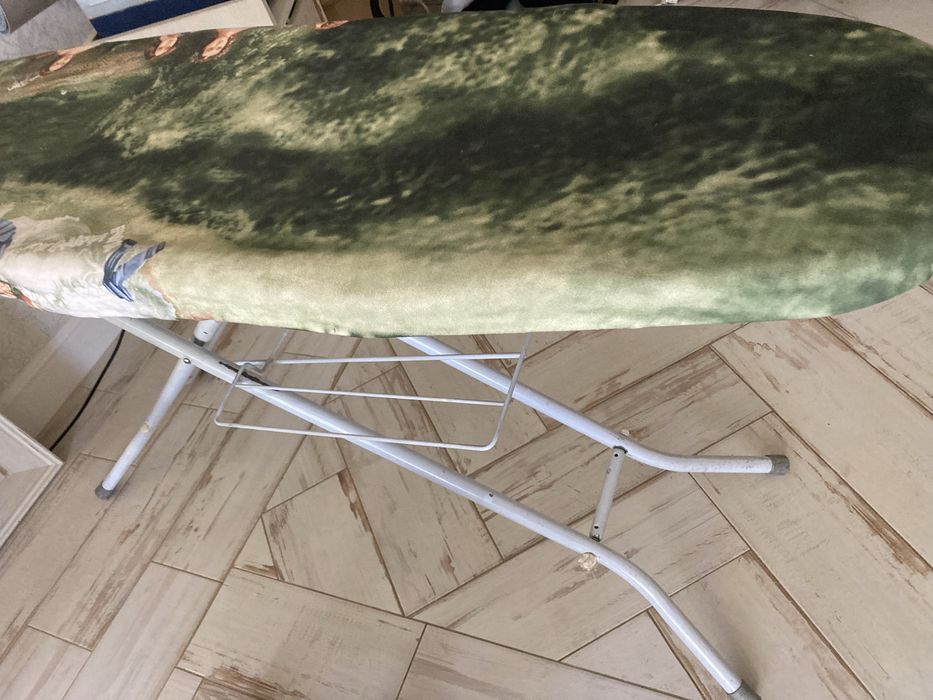 Гладільна дошка  битова