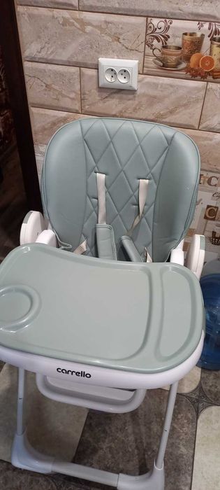 Стільчик для годування