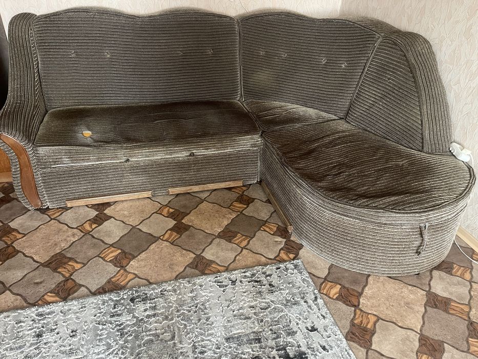 Кутовий диван розкладний