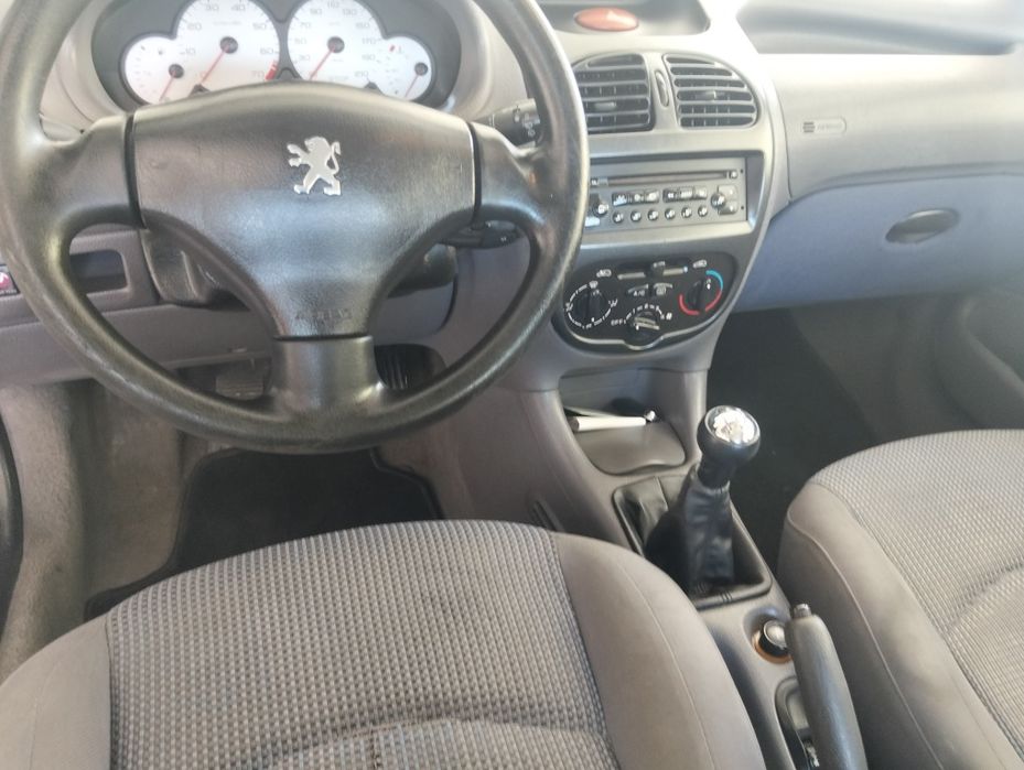 Carro em perfeitas condições