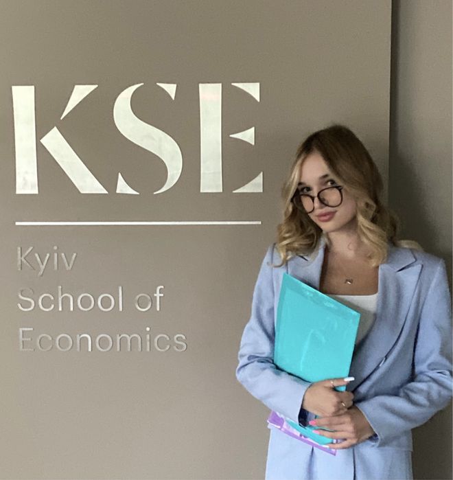 Репетитор з англійської, математики, історії для 1-11 класів