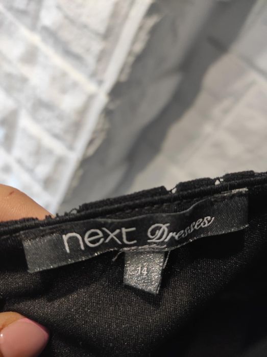 Sukienka z frędzelkami