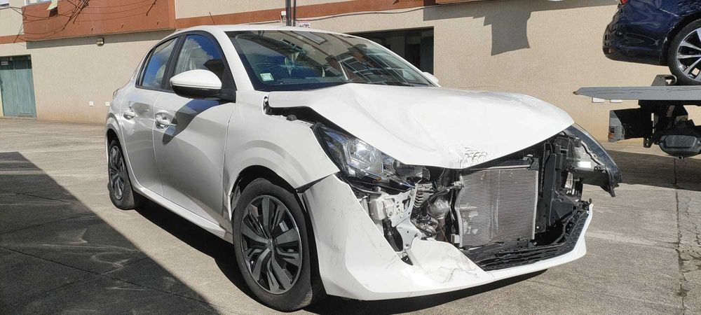 PEUGEOT 208 1.2 PureTech Gasolina