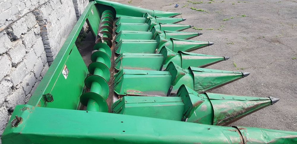 Жатка кукурузная John Deere 843