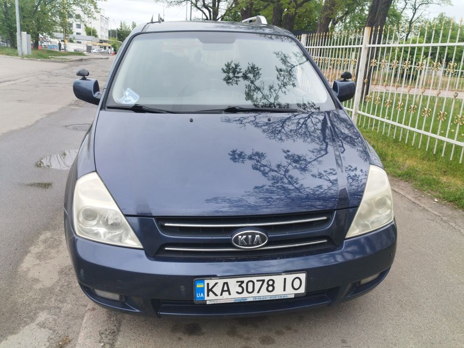 Kia Carnival 2.9 CRDI  автомат