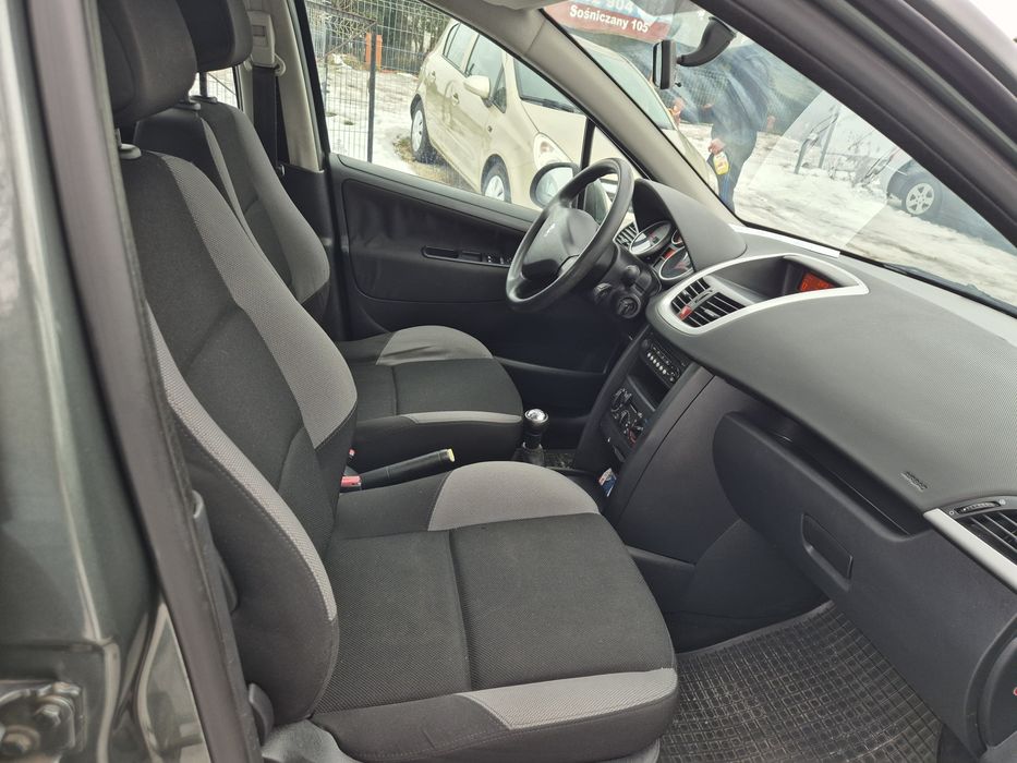 Peugeot 207!! 2009 Rok!! 1.6 Benxyna!! Super Stan!! Z Gazem!!