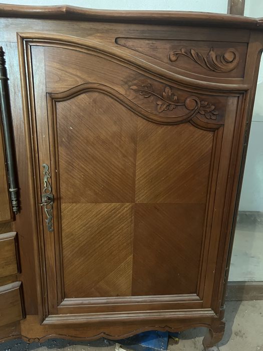 Armário antigo.