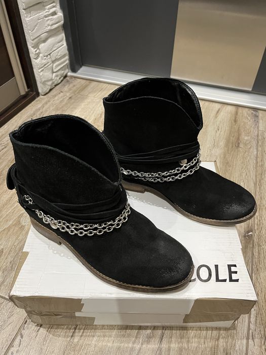 Botki w rozmiarze 36