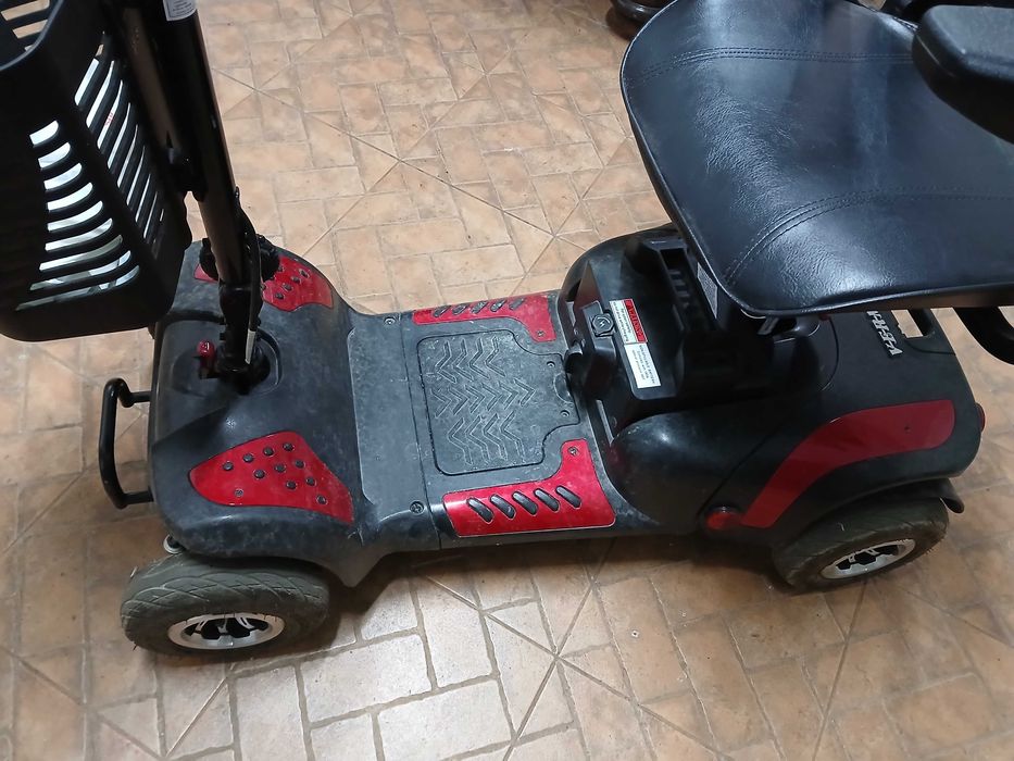 Scooter elétrica de mobilidade reduzida