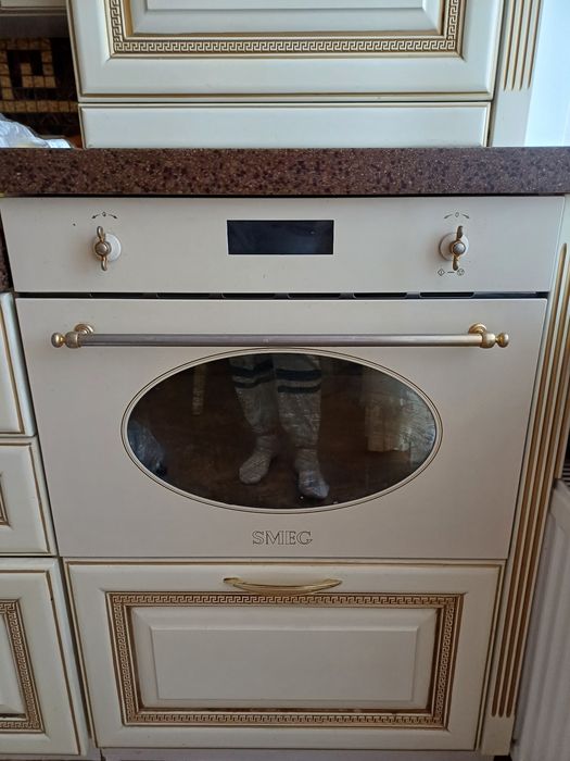 Продам духовой шкаф Smeg SCP 805-8 и микроволновку SC 845MP
