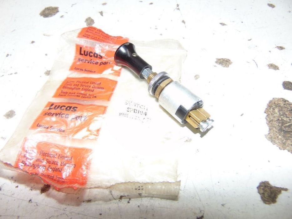 Lucas interruptor antigo