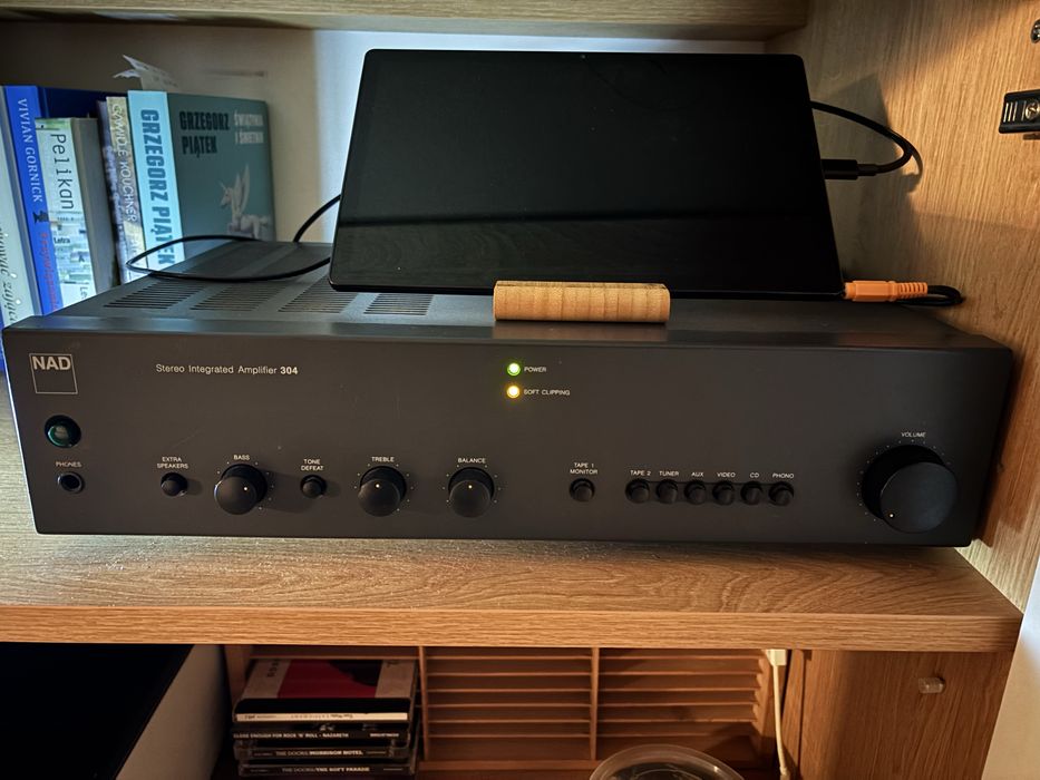Wzmacniacz NAD 304