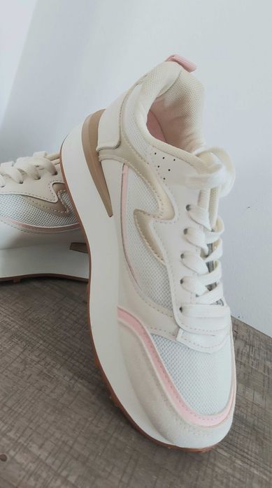 Buty sneakersy damskie Wrangler rozmiar 39