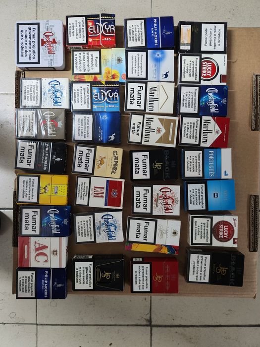 Vendo maços de tabaco vazios para coleção