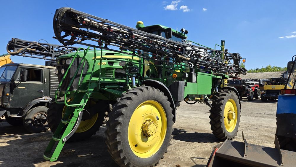Оприскувач John Deere 4830 2008