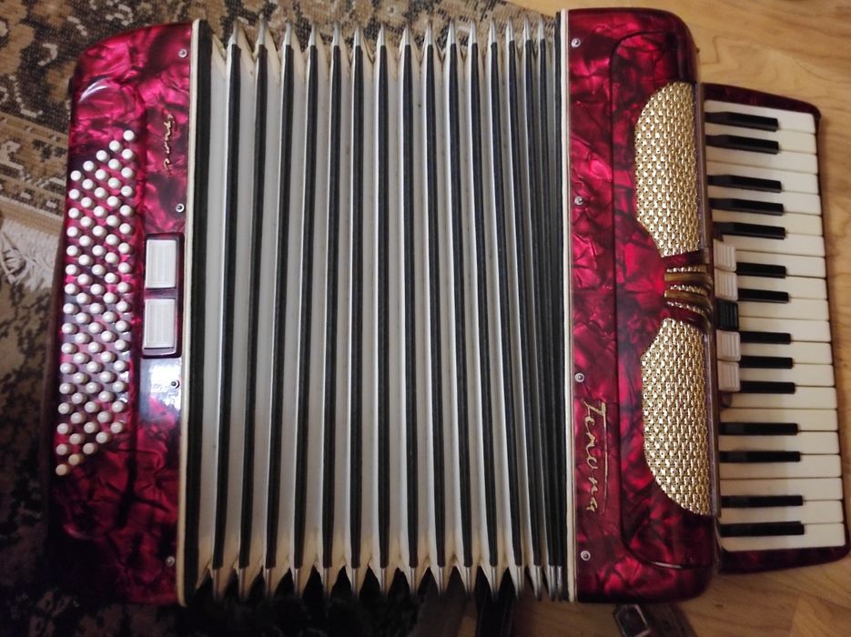 Akordeon Tenora 80 bas