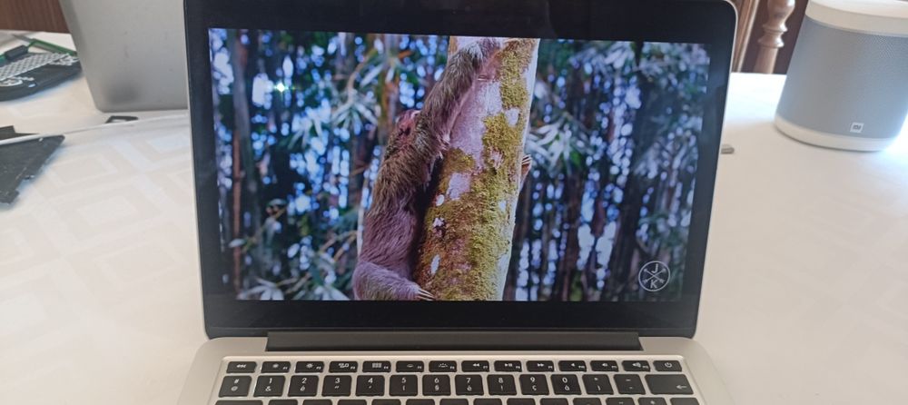 MacBook Pro 13 Retina - 8GB Ram- SSD, carregador novo