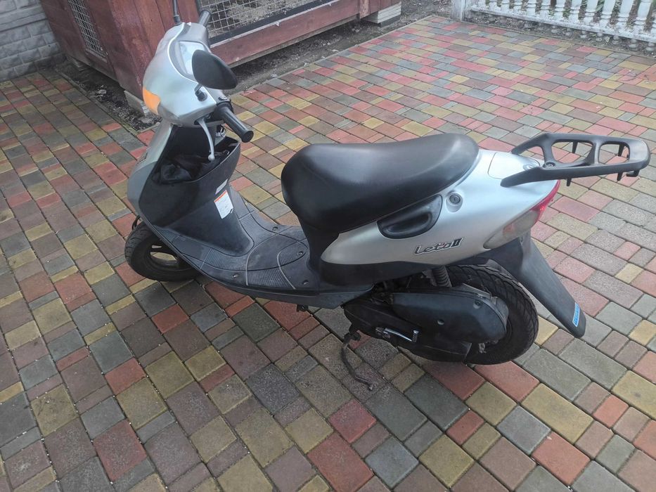 Скутер Сузукі Letz 2