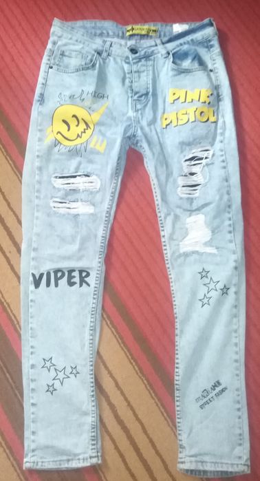 Продам джинсы унисекс фирмы mariano