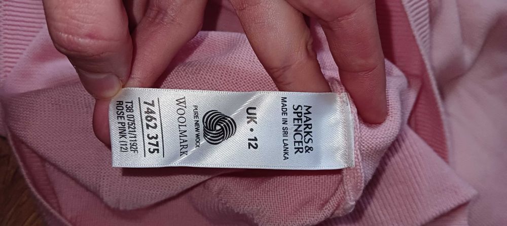 Nowy różowy sweter wełniany wełna 100% pure new wool