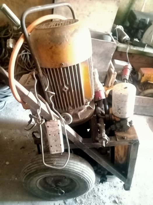 Установка для алмазной резки фирма Цедима