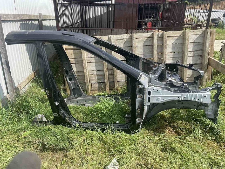 Ланжерон четверть передня Nissan rogue 2015-2021 права ліва