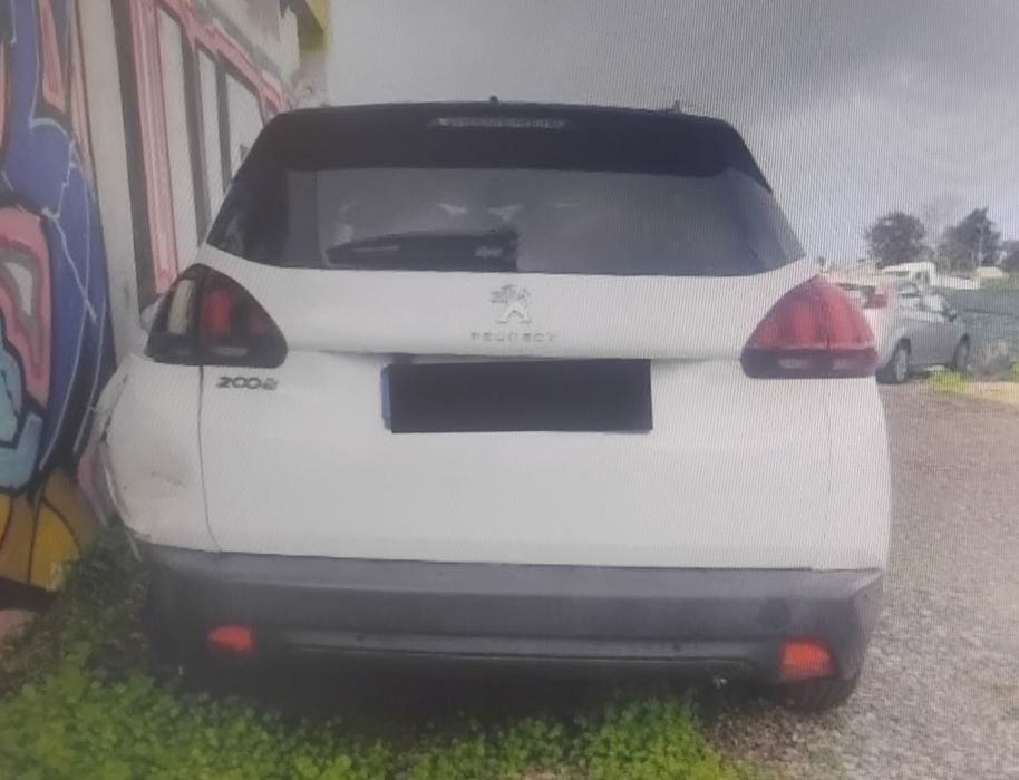 vendo peugeot 2008 1.2 VTI 2018 nacional com 79 mil km acidentado salvado