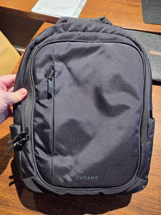 Рюкзак Tucano Bizip 17" Blac для ноутбука на спину