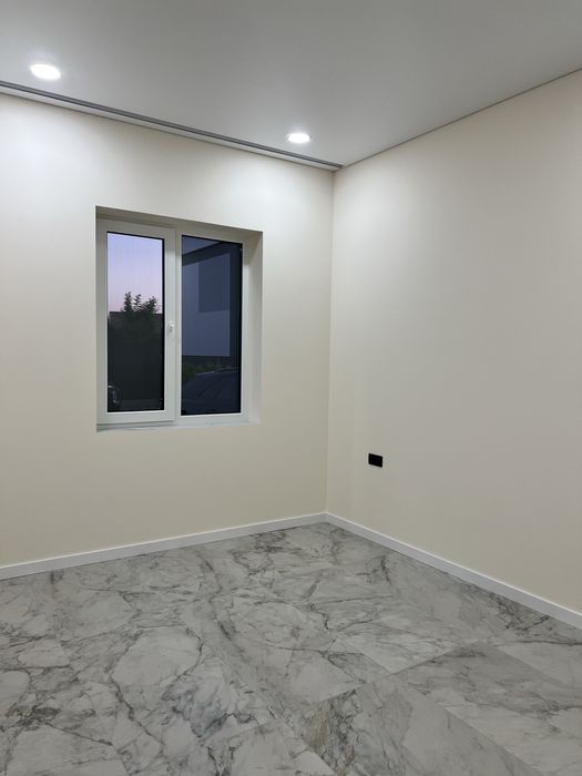 ДОМ,ГЕНЕРАТОР та інвертор Deye ,котедж ,метро Осокорки,озеро,Osocor