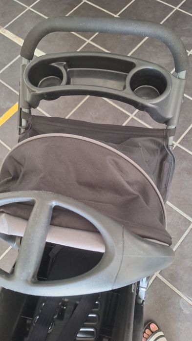 Carrinho de bebe com ovo incluído