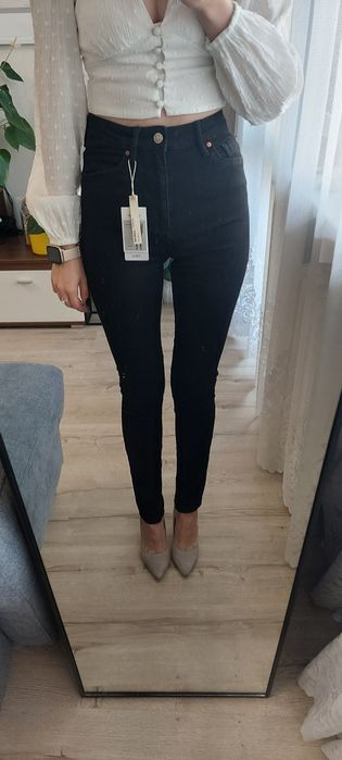 Nowe czarne spodnie rurki Mango 32 XXS wysoki stan skinny