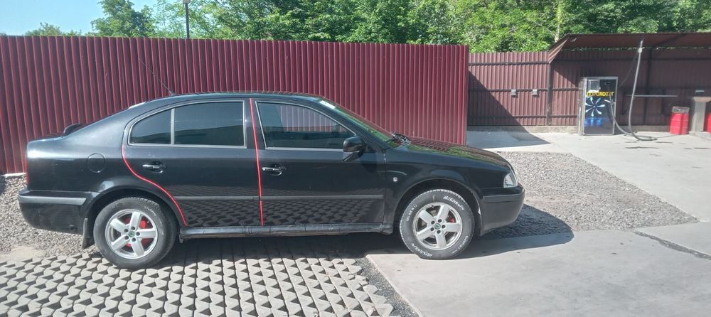 Шкода Октавія Тур А4