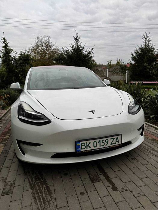 Продам Tesla Model 3 2018 Long Range 75kw