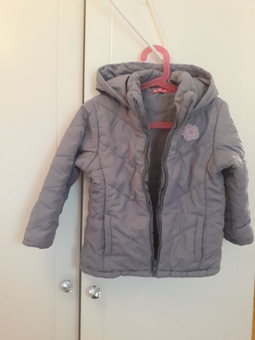 Lekka kurtka przejściowa, ocieplana, roz 104 dla dziewczynki