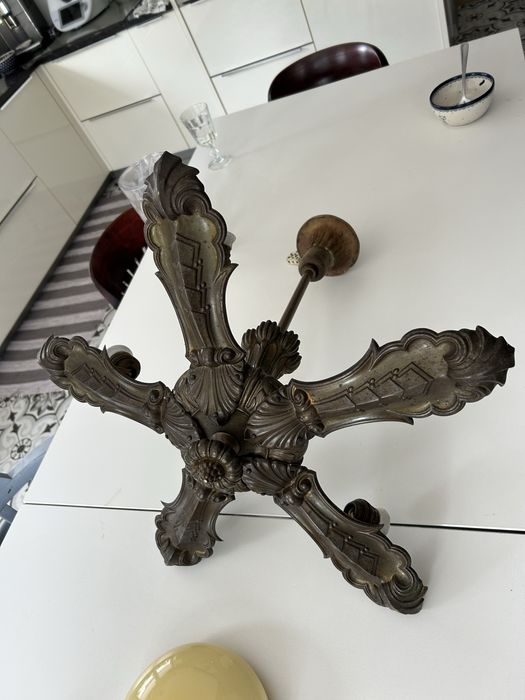 Piekny żyrandol Art Deco