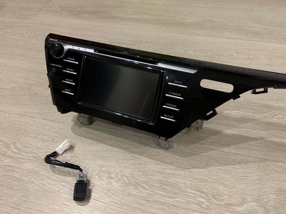 Автомагнітола CAMRY 70 + камера